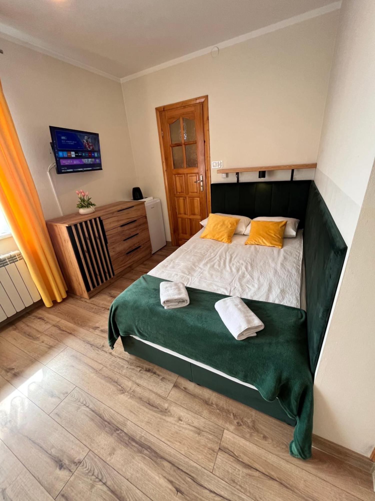 Widokowy Apartament - Pokoje Goscinne Banska Wyzna Экстерьер фото